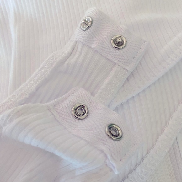 Hyped Unicorn Ribbed Bodysuit 4 Button Front White Size Large 2 Snap Crot… - Picture 5 of 7